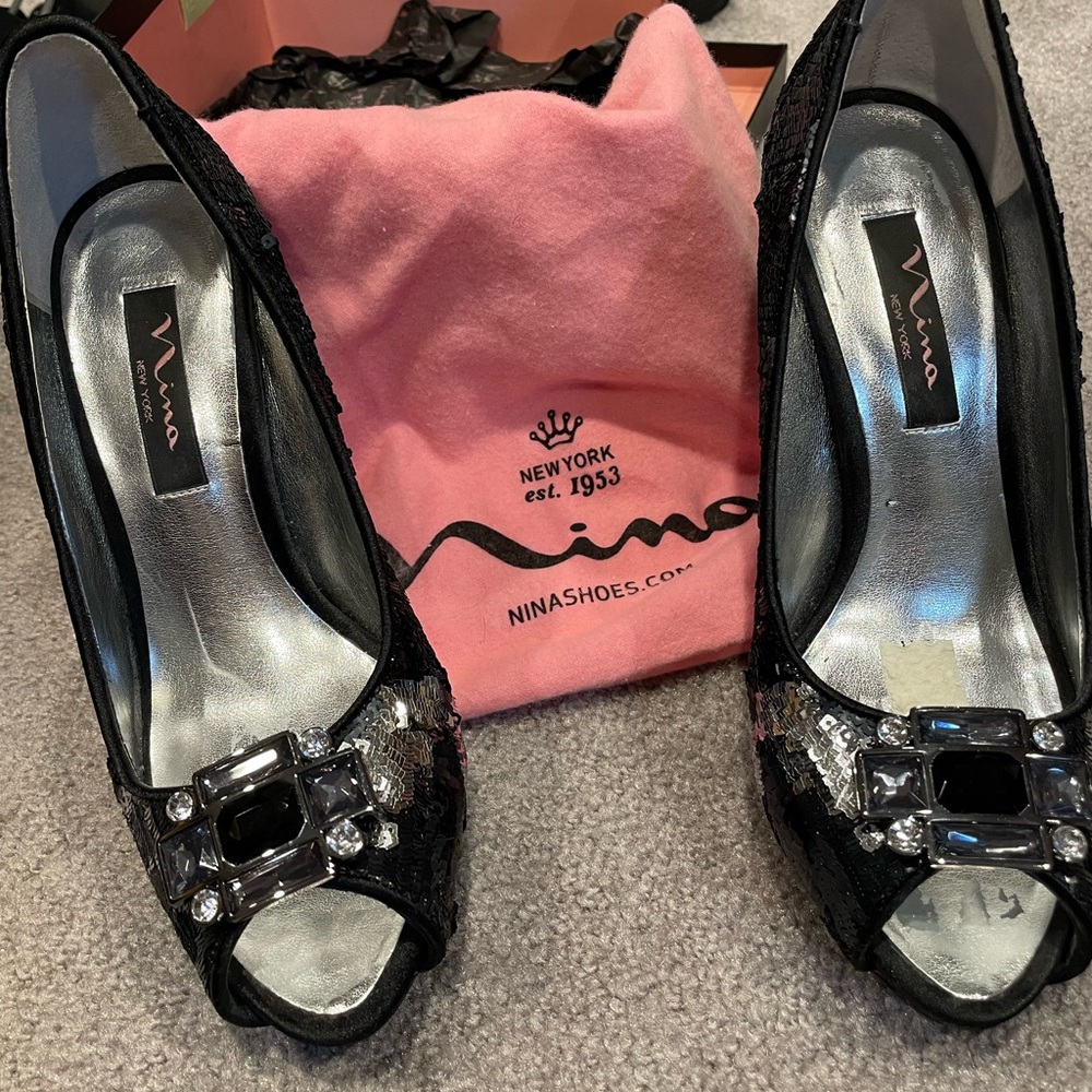Nina Evan black crystal and satin heels 7 1/2